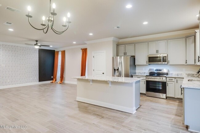 Photo - 856 Leeward Dr