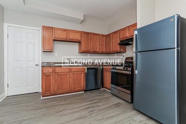 Photo - 671 Franklin St