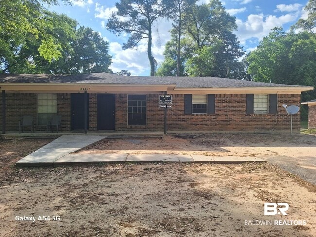 Building Photo - 2209 Wolf Ridge Rd