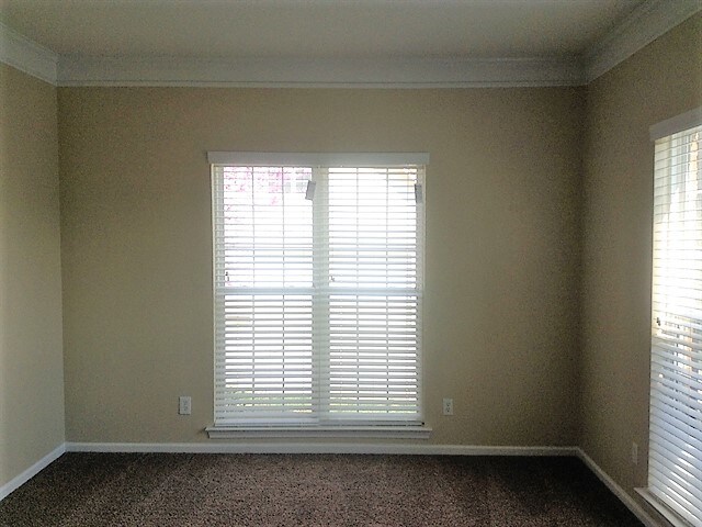 Photo - 6541 Derby Ln NW