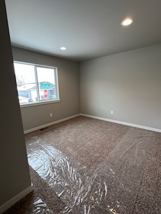 Photo - 3 bed/2 bath rambler style home! Attached garage, fenced back yard & A/C!