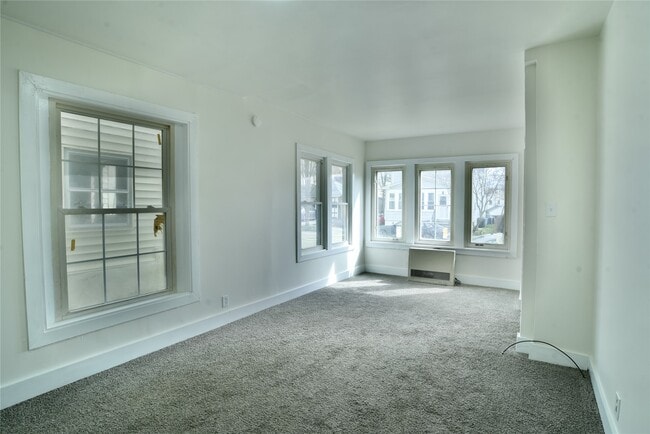100 St Charles St