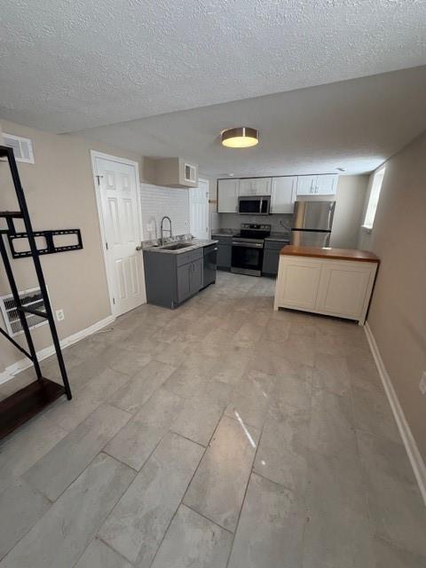 Photo - 1923 Thompson Ave