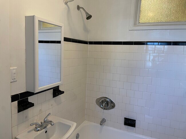 Photo - 1024 N Calvert St Unit #3