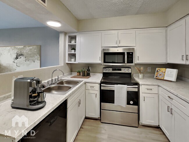 Photo - 6208 Geneva Ave