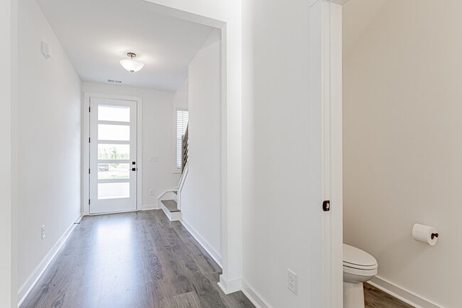 Photo - 1411 Darrowby Wy