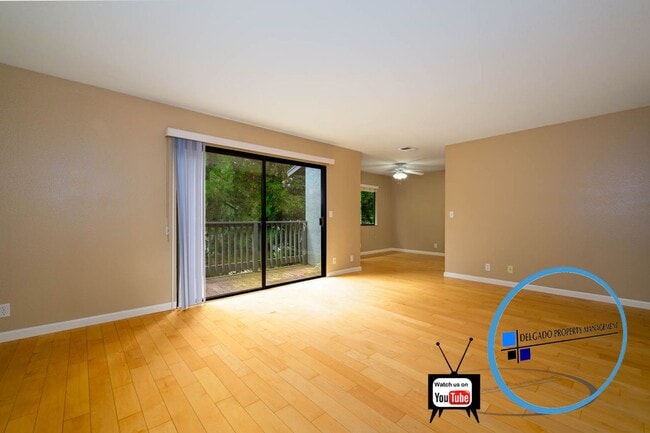 900 Cambridge Dr