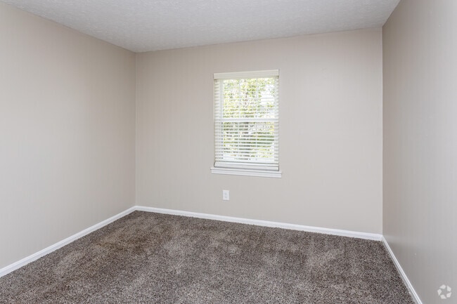 1BR, 1BA - 825 SF - Bedroom