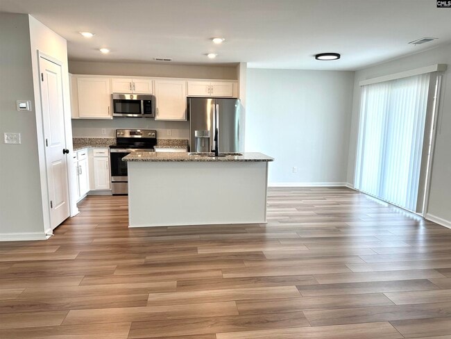 Photo - 401 Eclipse Ln