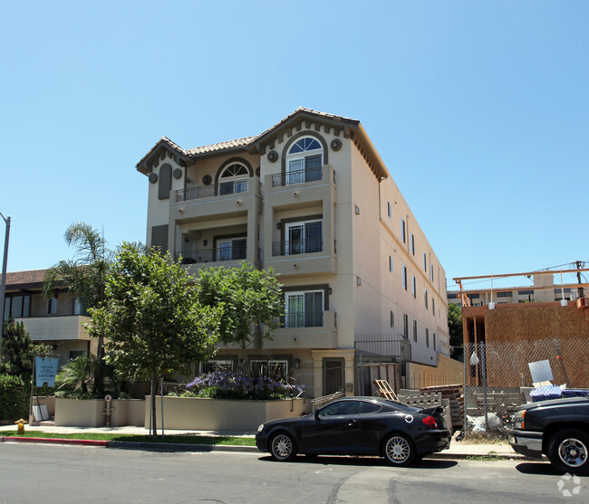 Building Photo - Brockton Palace by Wiseman Rental