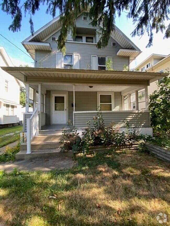 Building Photo - 167 E Mapledale Ave Rental