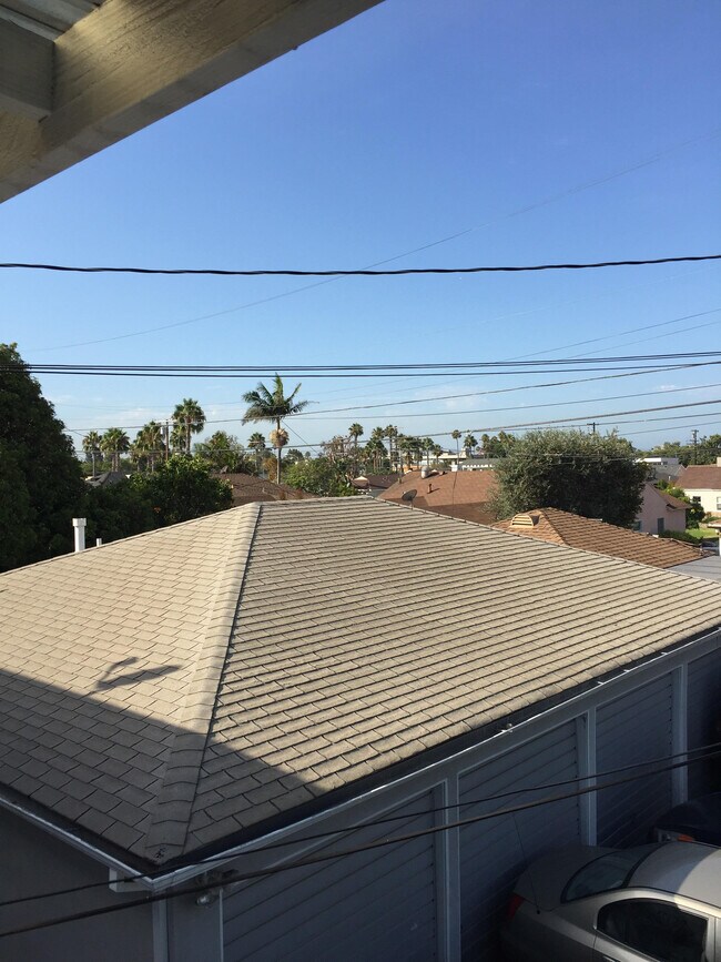 Garage/Laundry