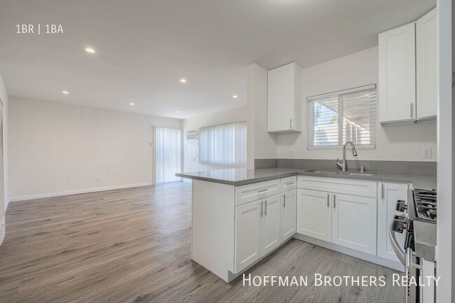 Photo - 13959 Vanowen St Unidad 6