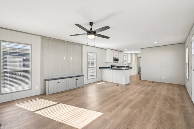 Photo - 1626 American Dr