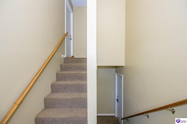 Photo - 244 Pinewood Dr Unit Apt #2