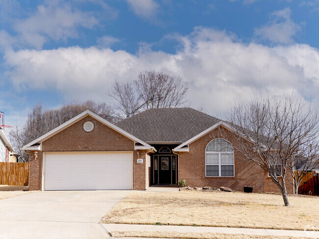 Building Photo - 209 Hailey Dr Rental