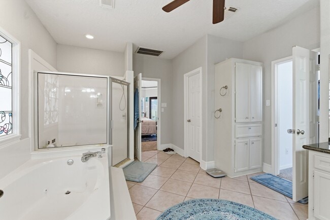 Photo - 108 Somerton Dr