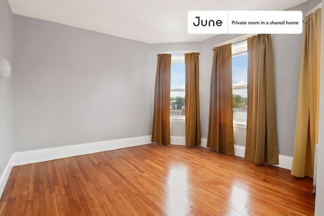 Photo - Room in Shared 4 bed/1 bath home Unidad B