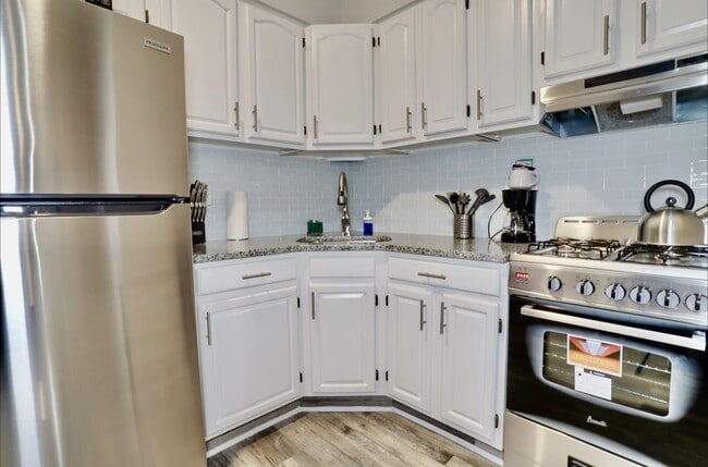 Building Photo - 315 8th St Unit 1R Rental
