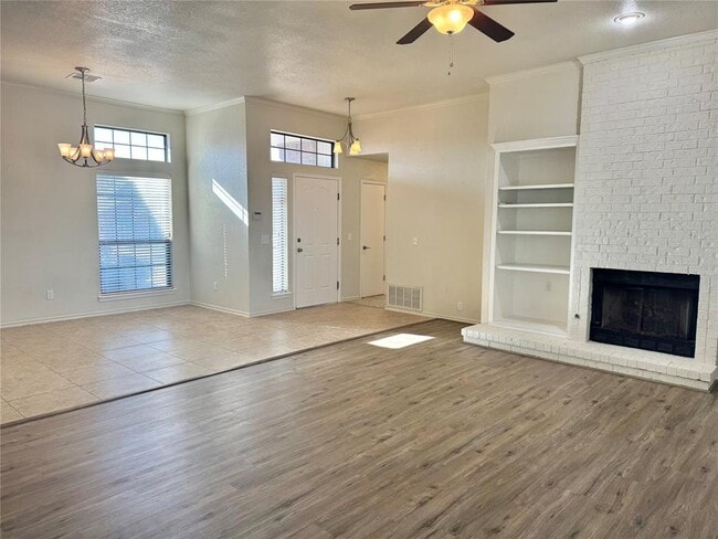 Photo - 1913 Lois Lynn Ln