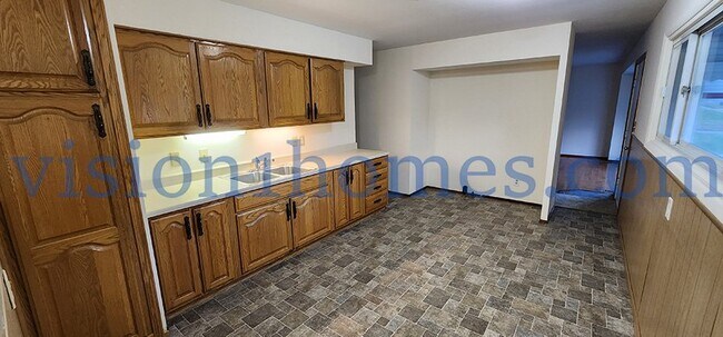 862 Runyan Ave