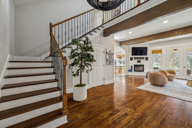 Photo - 594 Lake Haven Dr