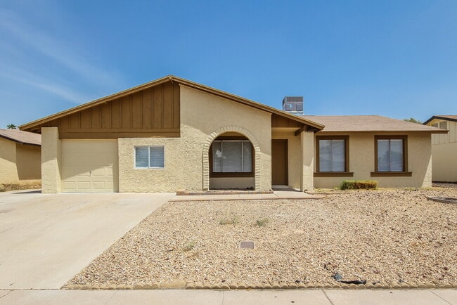 Building Photo - 9103 N 63rd Ln Rental