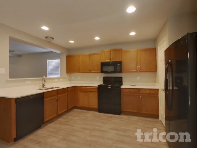 Photo - 3839 Cherokee Blvd