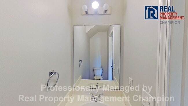 Photo - Adorable 3 BD 1.5 BA Home on Corner Lot with Fenced Back Yard