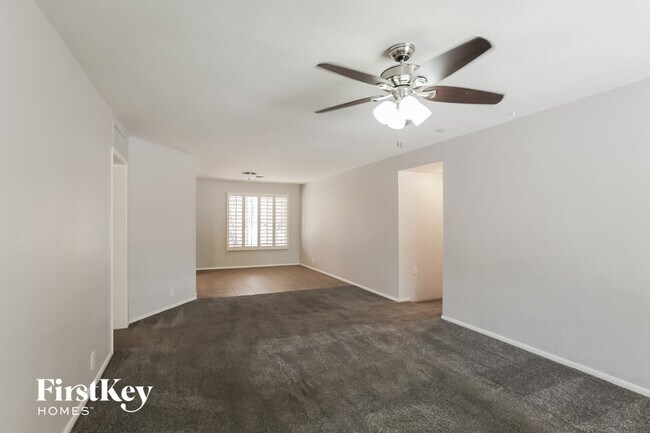 Photo - 1357 W Sells Dr