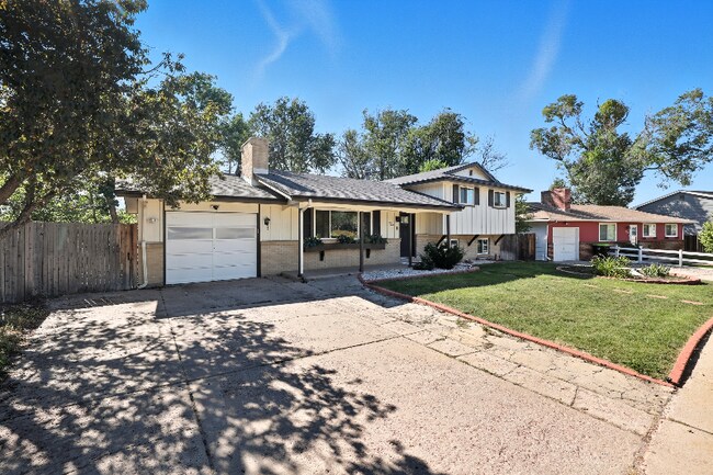 Photo - 930 Potter Dr