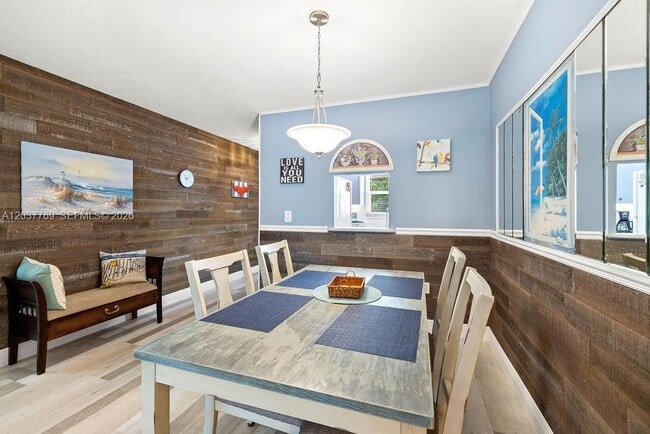 2800 Indian River Blvd Unit R9