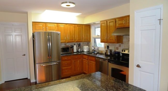 38 Valley View Dr