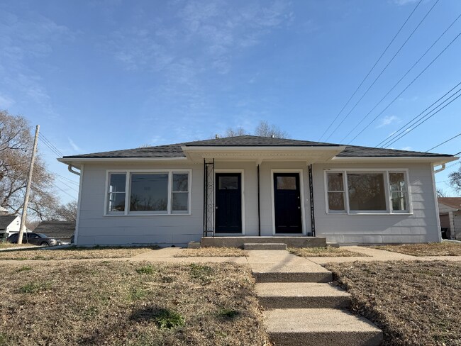 Photo - 610 N 13th St Townhome