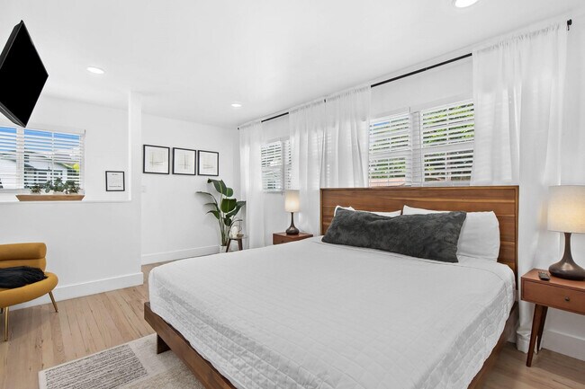 Photo - 615 SE 11th Ave