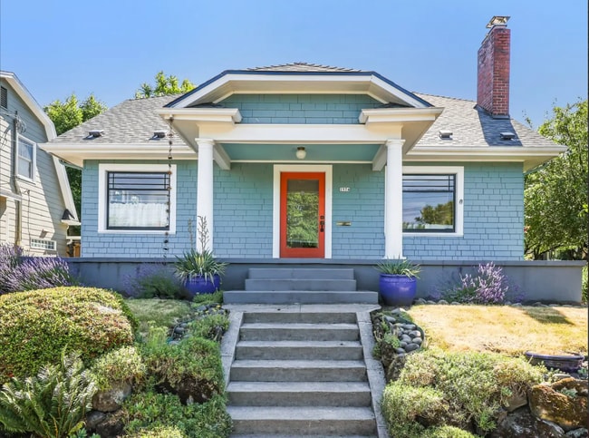 Building Photo - 1974 SE 24th Ave