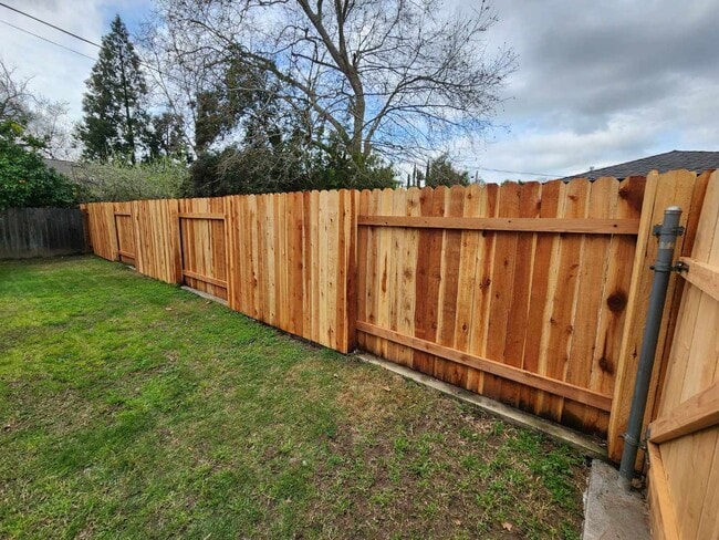 Photo - Central Roseville, Pool, Gardner Single Story Large Yard,  3 bedrooms, 2 baths,  1931sqft Gardner...