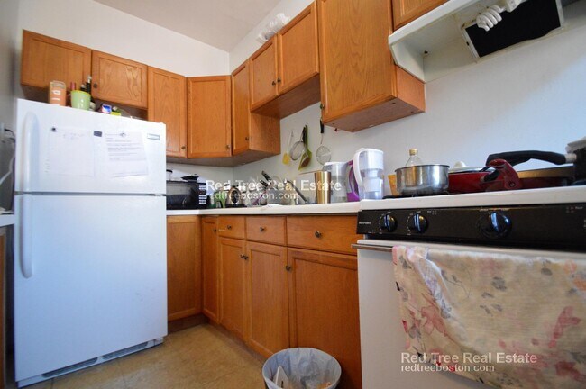 Photo - 1788 Beacon St Unit 6