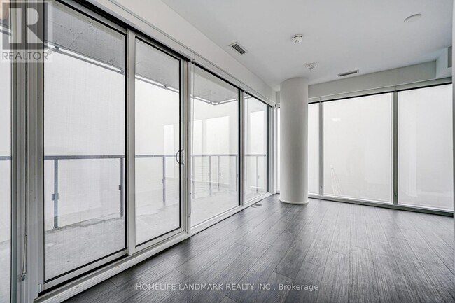 Photo - 3 Gloucester St Unité 3001