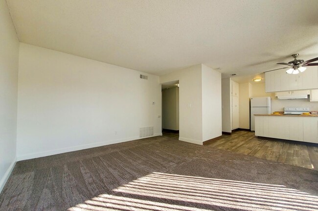 Photo - La Mesa Spring Gardens