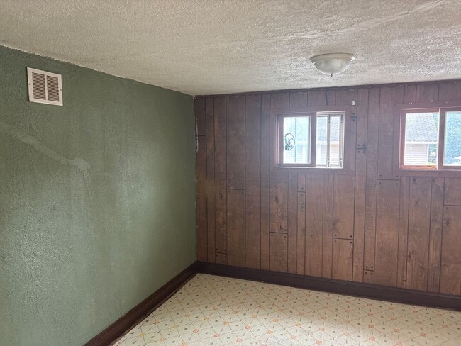 Photo - 376 Rockport Rd