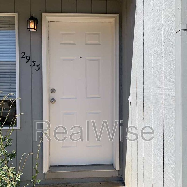 Photo - 2933 SE 38th Ct