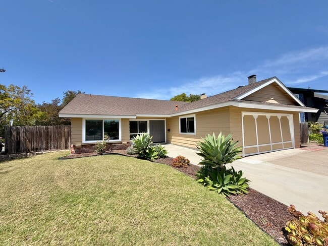Building Photo - 3 Bed 2 Bath Newley Renovated Home in La Mesa!