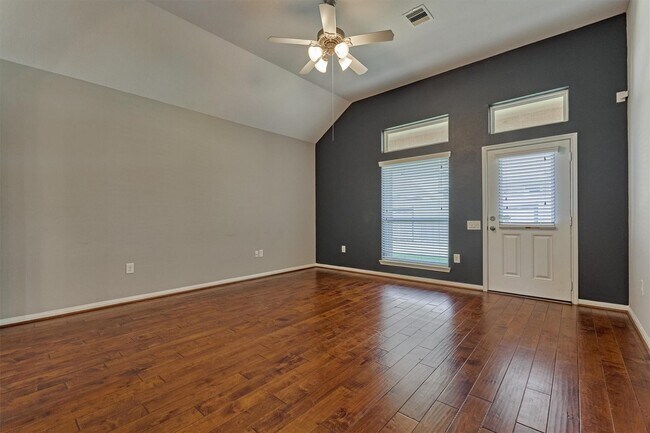 Photo - 10022 Elkwood Glen Ln