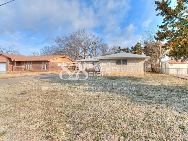 Photo - Midwest City 3 Bed/2 Bath House with Attached Two-Car Garage!