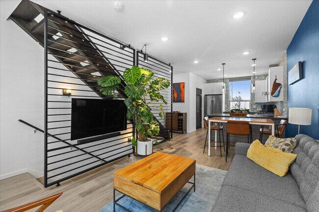 Photo - 9211 15th Ave SW