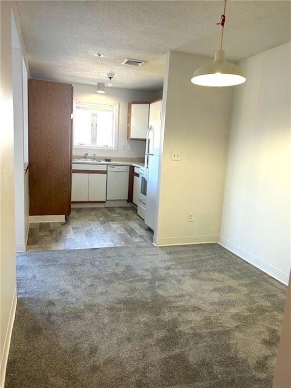 Photo - 724 Beverage Hill Ave Unidad B2