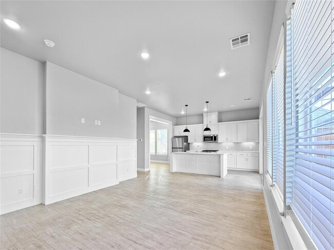 Photo - 2608 Crescent Ave