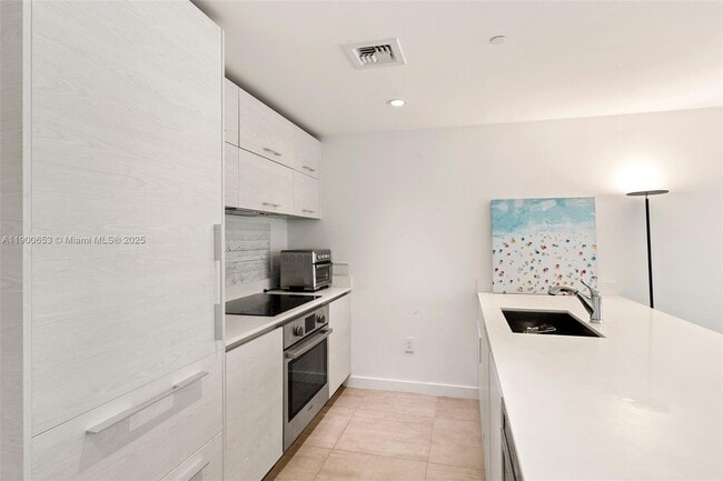 Photo - 1300 S Miami Ave Unidad 2211