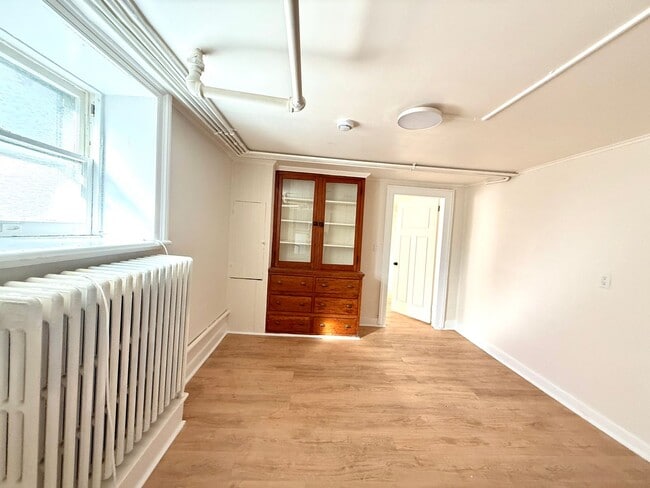 Photo - 37 Green St Unit 4